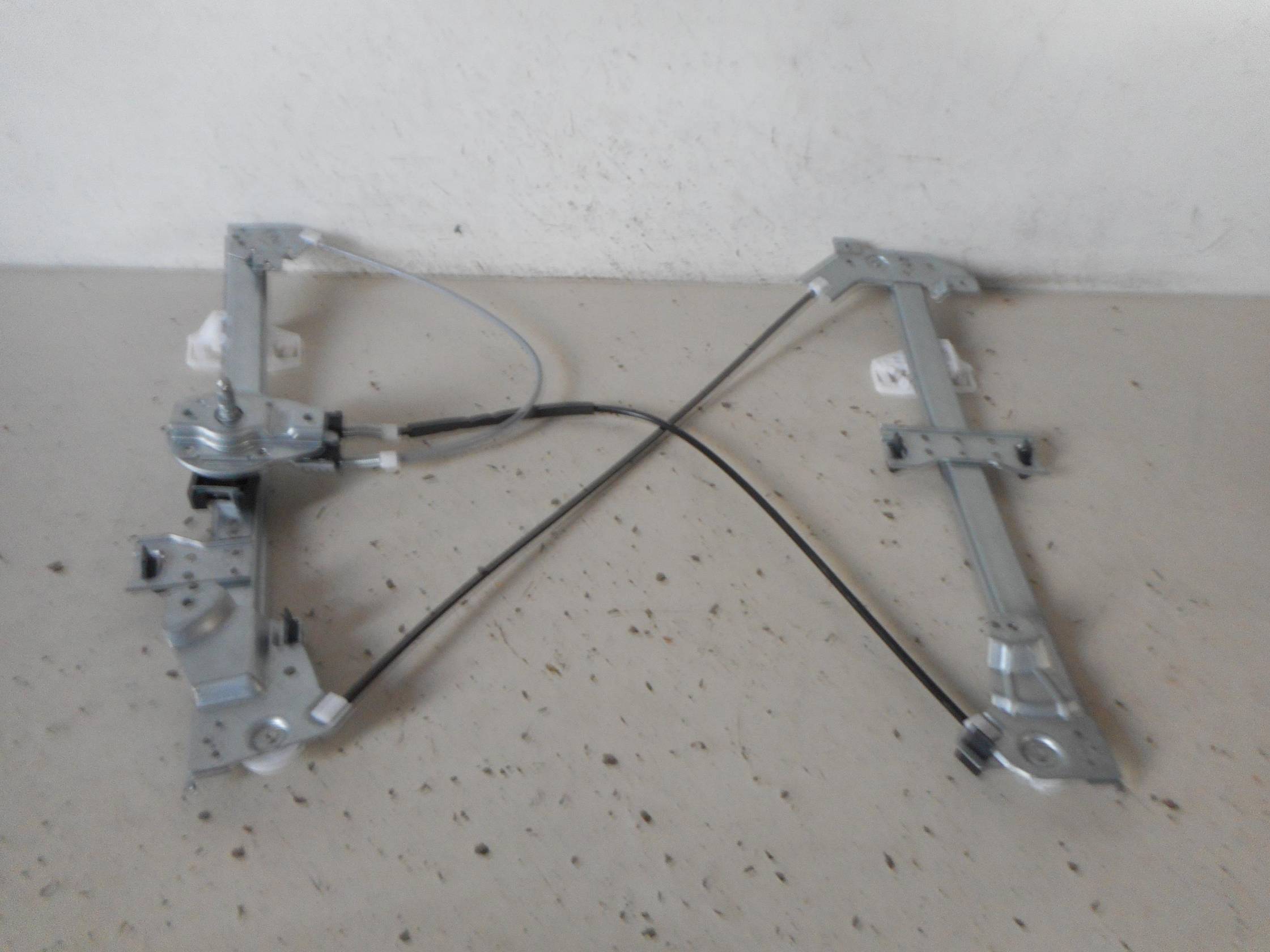 Alzacristallo porta ant. sx.